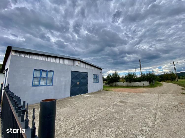 Spațiu comercial, de 2,500 mp, în Berca