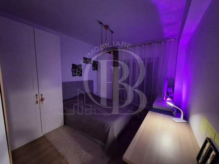 Apartament cu 3 camere decomandat, mobilat în Ozana
