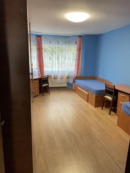 Apartament cu 3 camere decomandat în Dosu Bricii