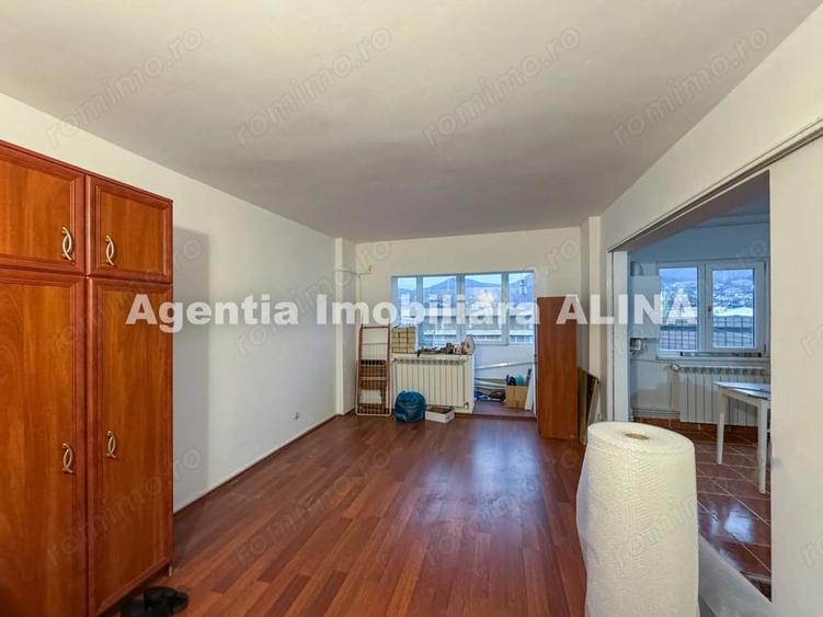 Apartament cu 2 camere decomandat în Decebal
