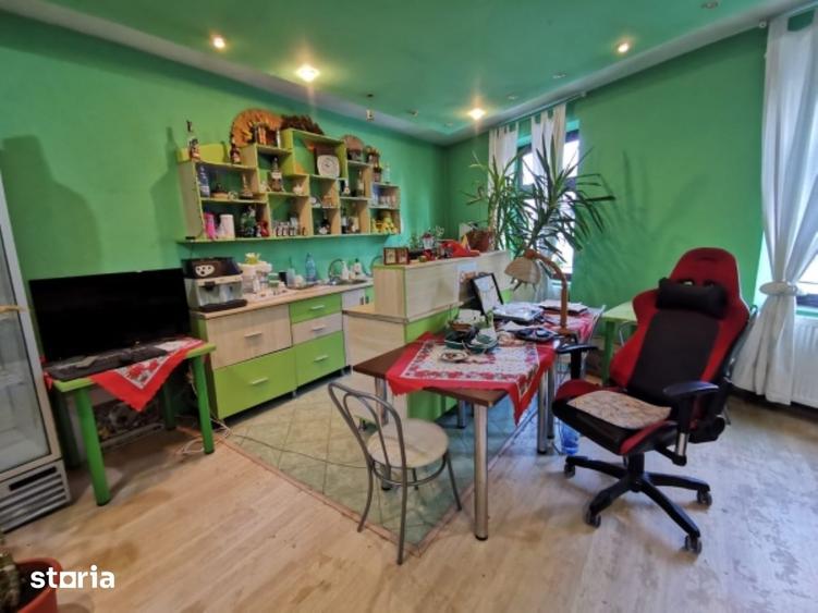 Casă cu 1 camere cu Teren 194 Mp în Băița