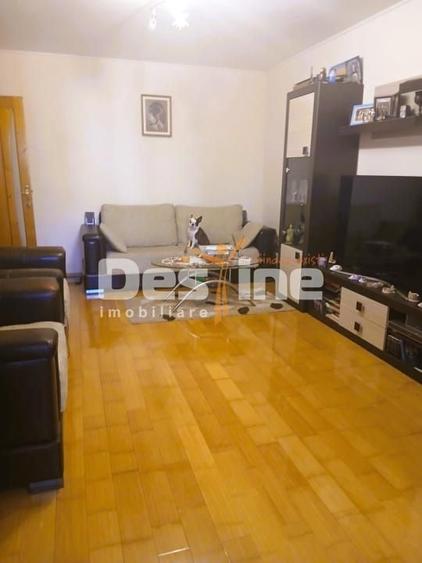 Apartament cu 3 camere decomandat, mobilat în Ultracentral