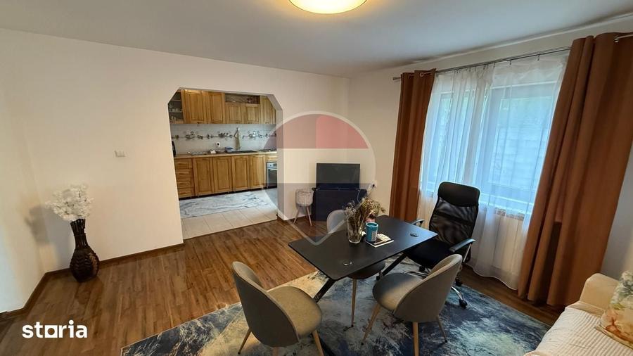 Casă cu 6 camere cu Teren 6257 Mp în Bolotești
