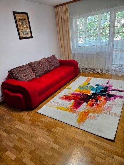 Apartament cu 2 camere semidecomandat, mobilat în Lujerului