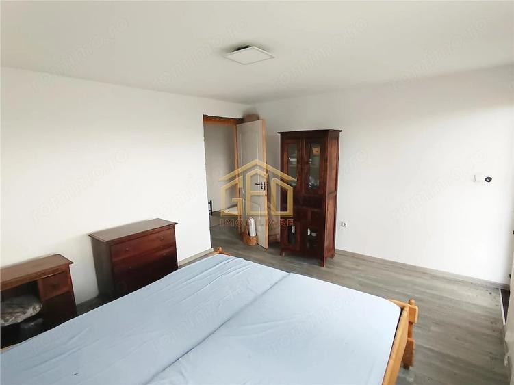 Casă cu Teren 1900 Mp în Central