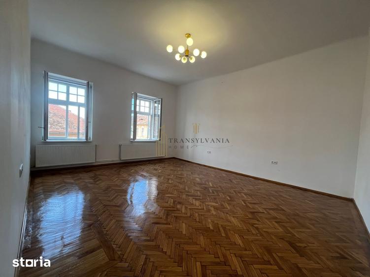 Apartament cu 2 camere decomandat în Ultracentral