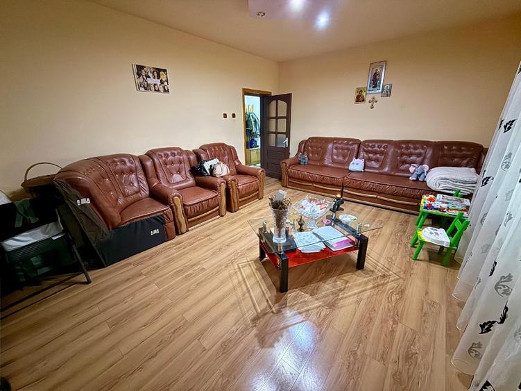 Casă individuală cu 3 camere cu Teren 305 Mp în Central