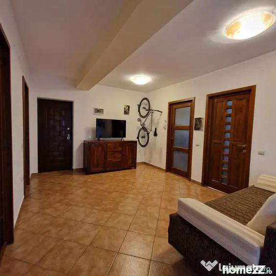 Apartament cu 2 camere semidecomandat în Florești