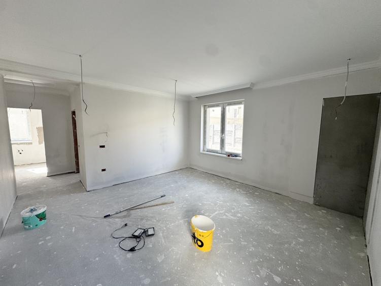 Apartament cu 2 camere decomandat în Giroc