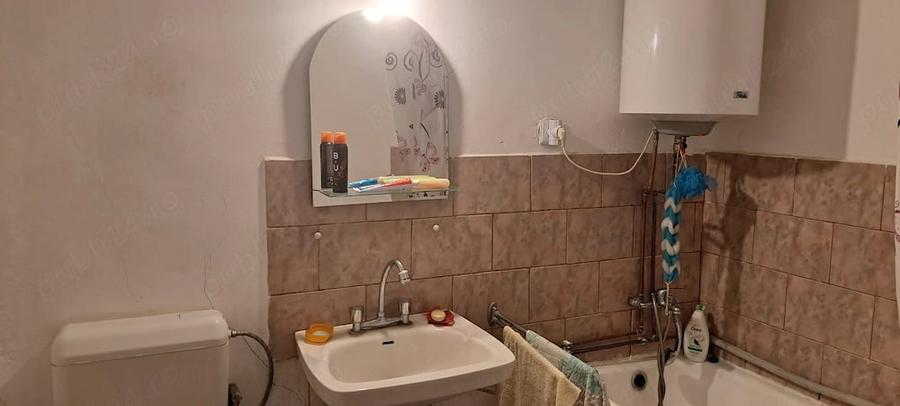 Casă cu Teren 4360 Mp în Mailat