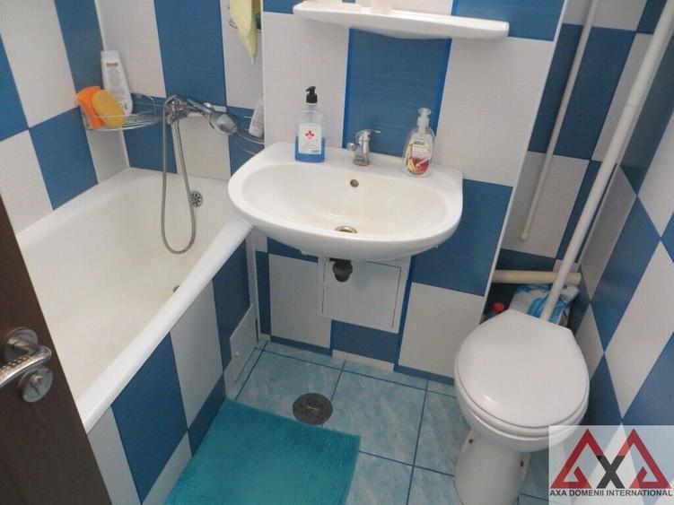 Apartament cu 2 camere decomandat în P-ța Alba Iulia