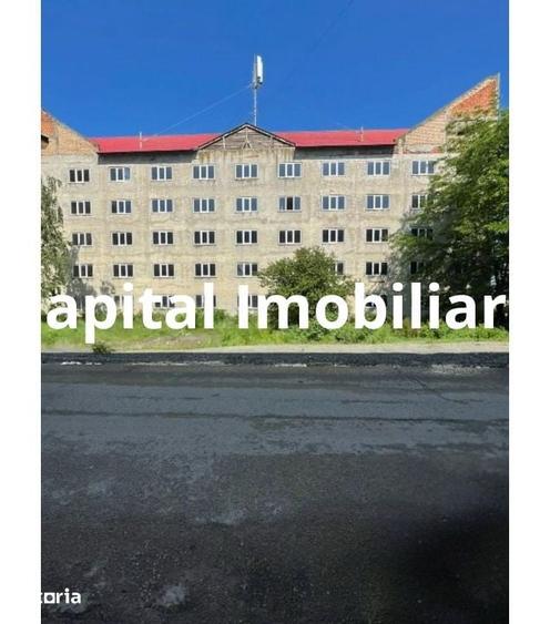 Spațiu comercial, de 2,500 mp, în Central