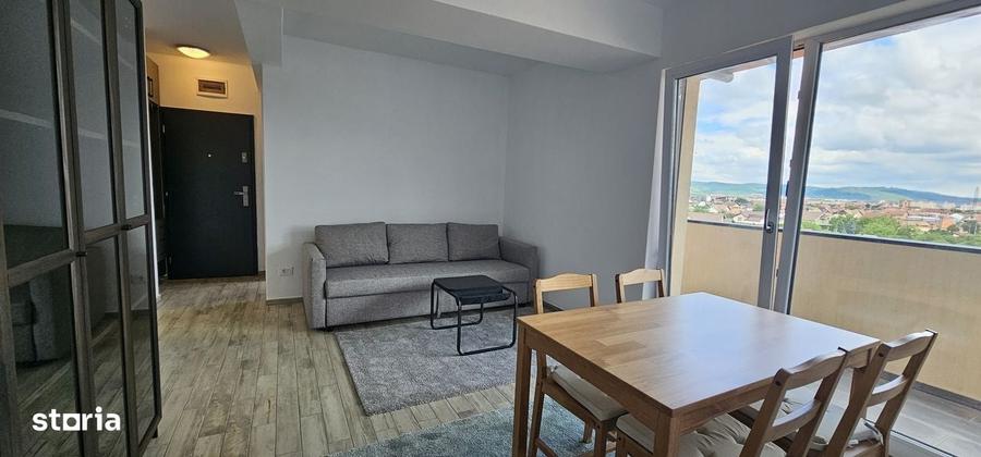 Apartament cu 3 camere decomandat în Vest