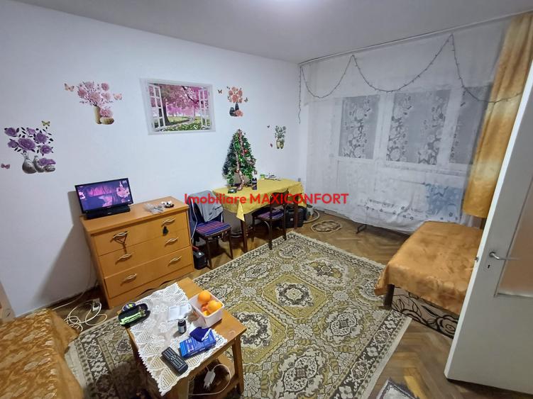 Garsonieră decomandată în Obor