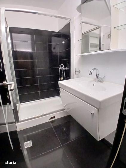 Apartament cu 3 camere decomandat în Rahova
