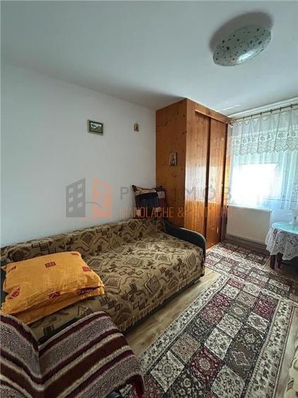 Apartament 3 camere cf1 decomandat zona Centru - 9