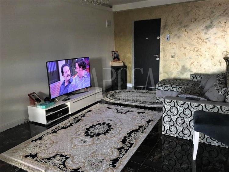 Apartament 3 camere de vanzare in Floresti - 1