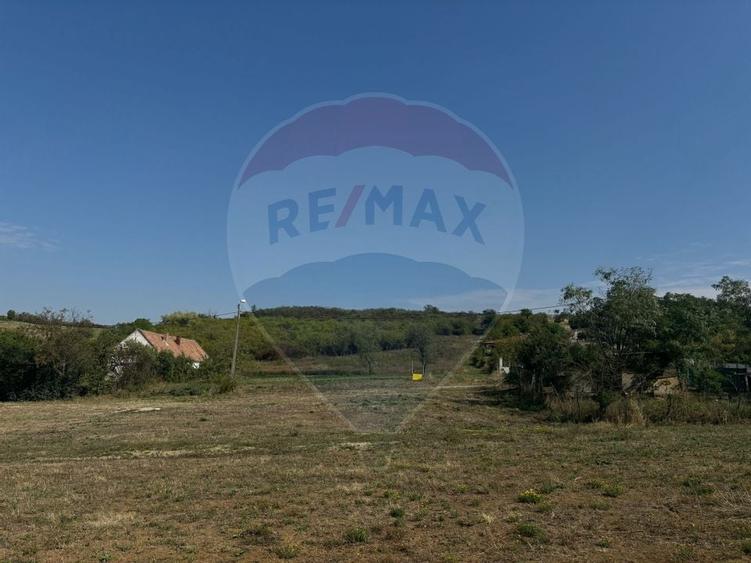 Teren de Vanzare, Intravilan, 5511 mp, in Zona de Dealuri cu Panorama - 1