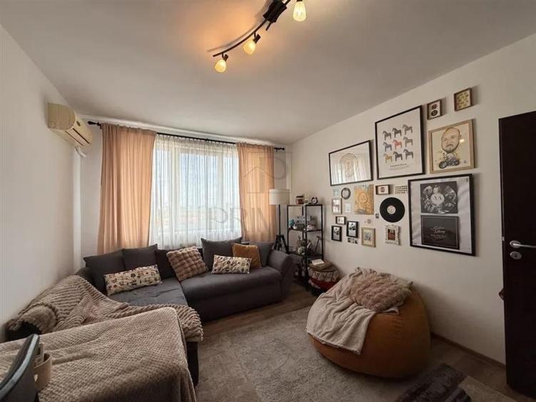 COMPLEX STUDENTESC - 3 CAM - DECOMANDAT - 2 BALCOANE - RENOVAT - MOBILAT - CENTR - 1