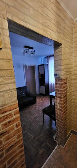 Vand apartament in cartier Trivale, complex2 langa gradinita si Sc nr 13 etajul 3, 45m2,loc de parcareanul 1977, - 3