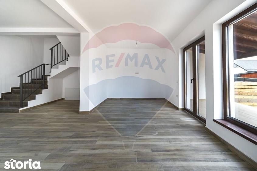 CASA TIP DUPLEX cu 4 camere de vanzare| Cartier Izvor | COMISION 0% - 10
