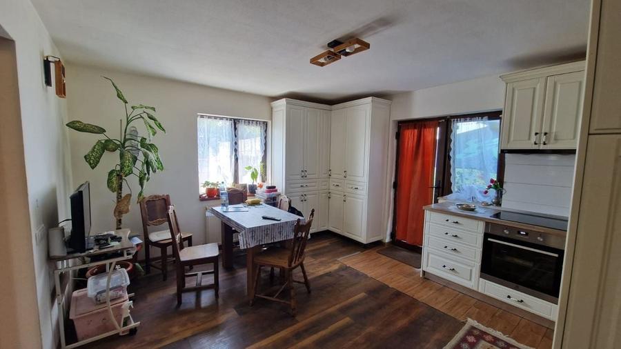 Casă spațioasă cu 4 camere plus teren 5.7 ari, Sat Sasar Comision 0 - 2