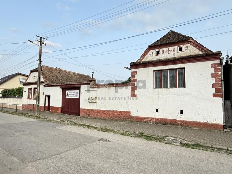 CASĂ COMPUSĂ DIN 2 CORPURI + CURTE + ANEXE - ORAȘ RUPEA -STR.VAII 38 - 2