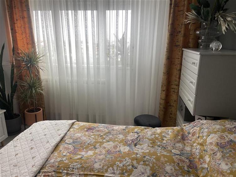 Apartament 3 camere , zona ultracentrala - Primaria Focsani, decomandat , renova - 2