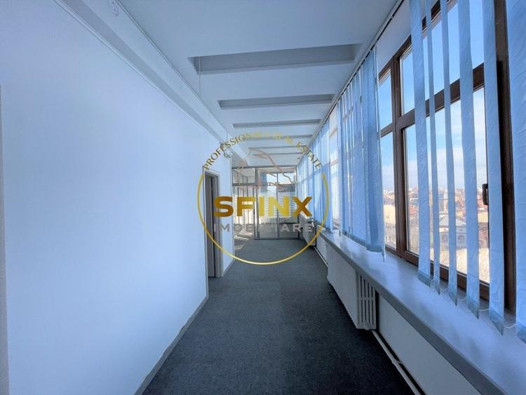 Cladire multifunctionala birouri/productie Universitate - 2