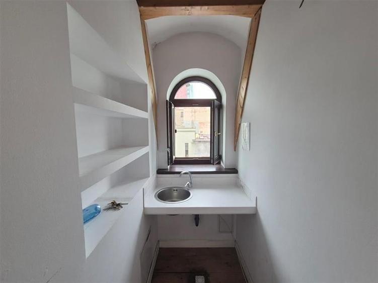 Spatii pentru birouri in vila - 233 mp - aproape km 0 - 20