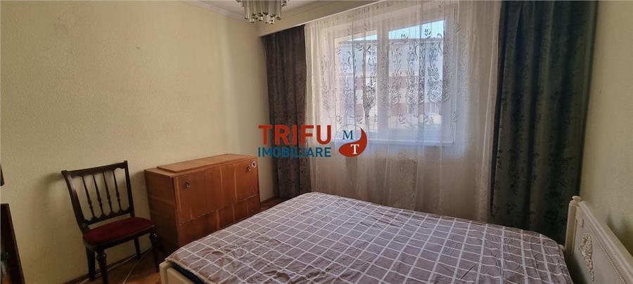 Apartament 3 camere de vanzare in Centru etaj 2 - 5