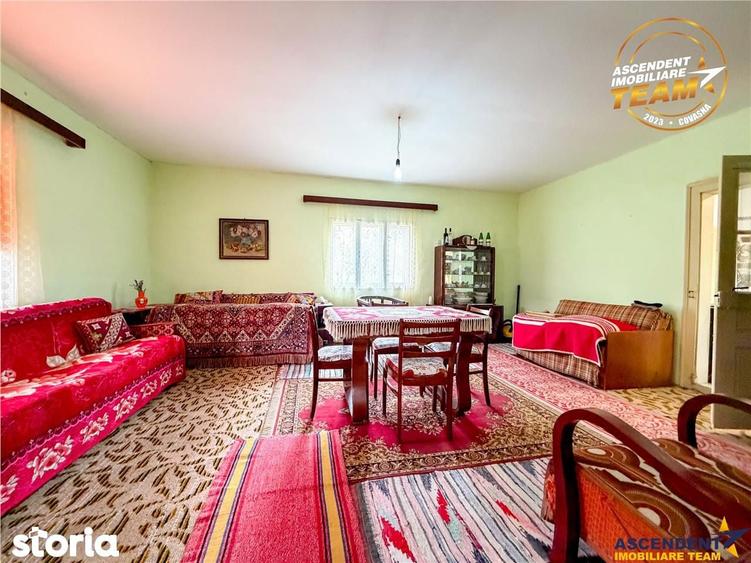 Casa cu farmec rustic + teren privat de 3.315 mp, Borosneul Mic, Covas - 3