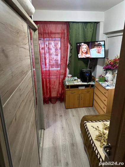 Vand apartament 2 camere transformat in 3 camere . - 1