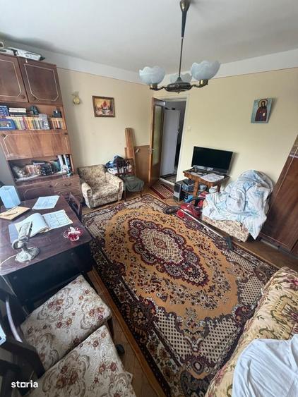 Apartament cu 3 camere decomandat în Nicolae Bălcescu