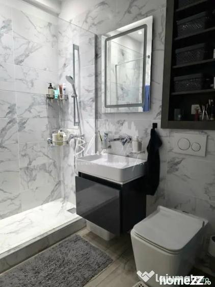 Apartament cu 2 camere decomandat în Delfinariu