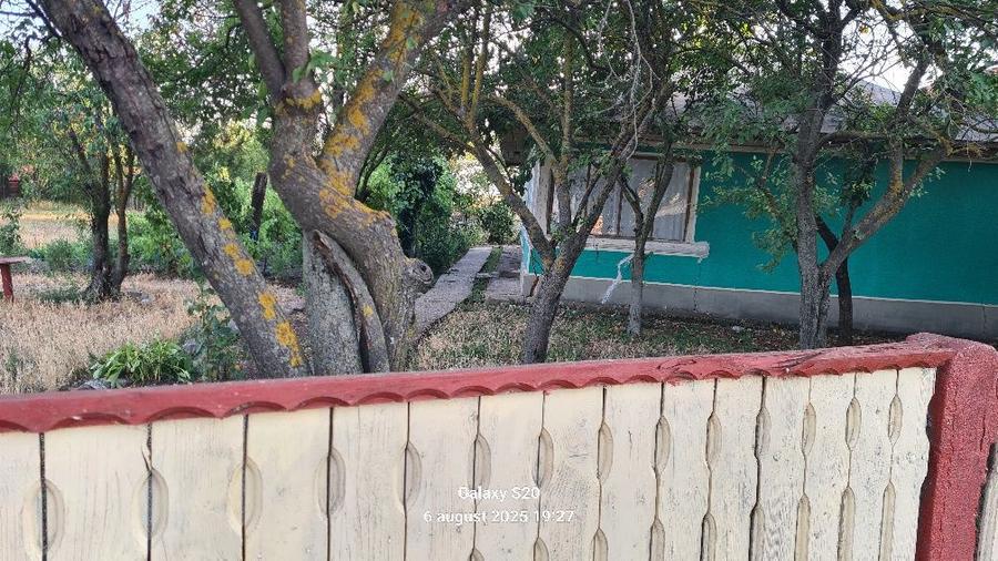 Casa de vanzare!!!Terenul aferent casei 5000mp - 5