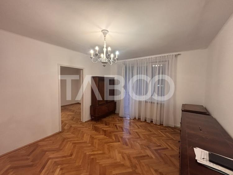 Apartament 3 camere 54mpu etaj 1 balcon zona Centrala Sibiu - 3