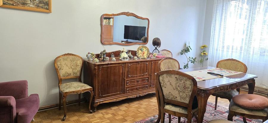 Apartament de vânzare – Piața Abator, etaj 1, decomandat - 9