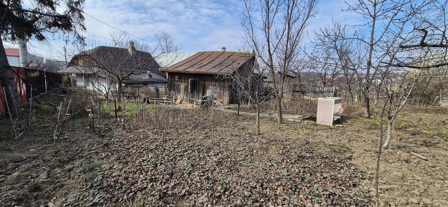 Casa cu teren str imparat Traian - 3