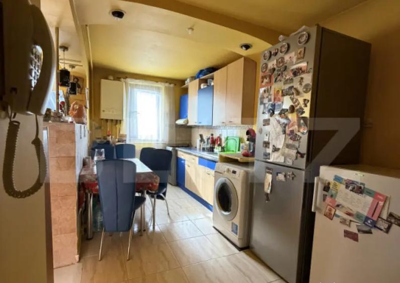 Apartament central, 3 camere, zona Plopilor - 5