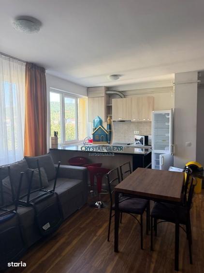 Apartament cu 4 camere decomandat în 7 Noiembrie