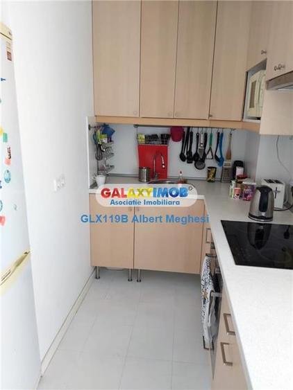 Apartament cu 3 camere semidecomandat în Calea Călărașilor