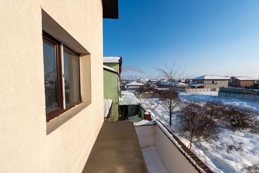 Casa / Vila spatioasa P+1+M de vanzare zona Padurea Cernica - 38