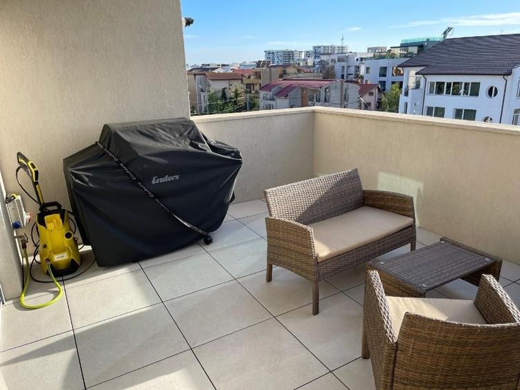 Proprietar vand penthouse Mamaia Sat cu vedere la mare - 15