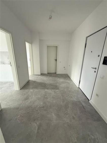 Apartament 2 camere, 65 mp utili, Zona Tractorul, Brasov - 2