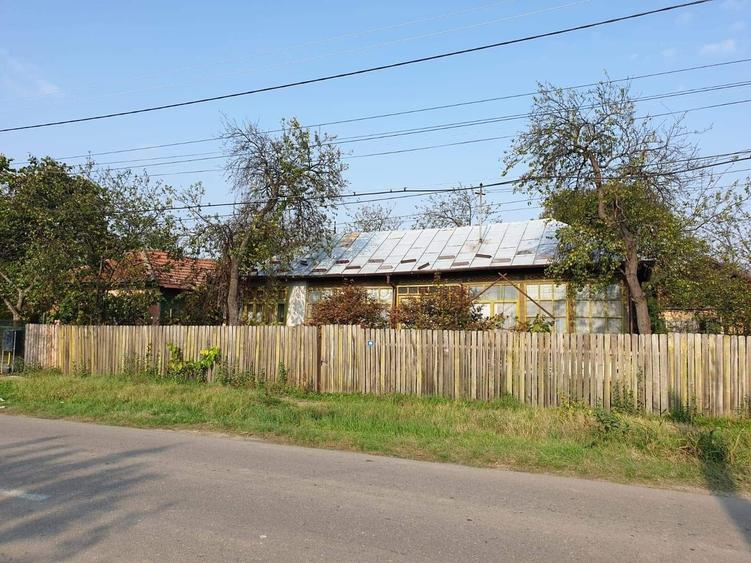 Teren + constructie, deschid. la DN, utilitati, Meri, Draganesti, PH - 8