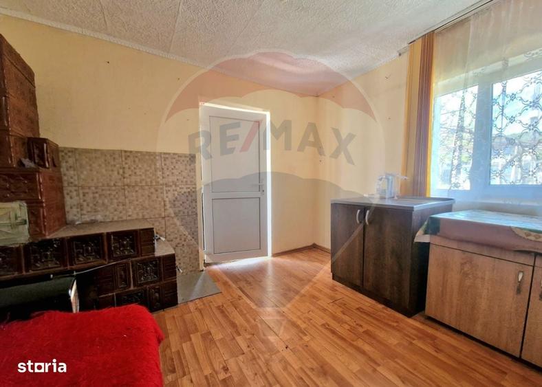 Casa + teren 1144 mp | PRET BUN | Parava (Racaciuni) - 2