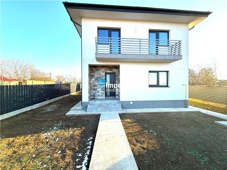 Vila P+E 116 mu, beci, asfalt, Valea Ursului, Miroslava - 1