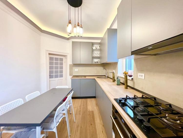 SPATIU DEOSEBIT VILA / PARTIAL MOBILAT SI UTILAT - 6