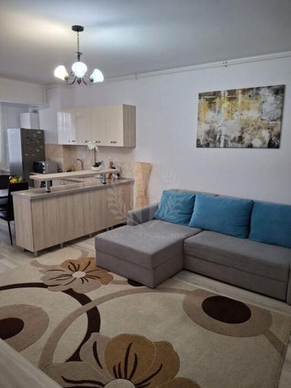 Inchiriere apartament 2 camere, renovat, zona Vest, Ploiesti - 1